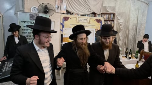 צו הגיוס עלה בלהבות | כך התקבל 'אסיר עולם התורה' בבני ברק; "לא שברו אותו" 