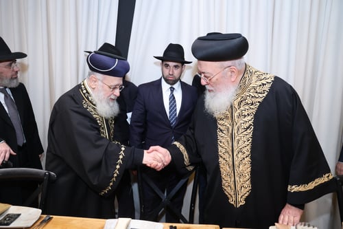 אירוסין בצל המלחמה | נכדתם של הראשונים לציון התארסה בפורום מצומצם