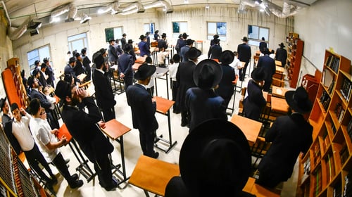 חנוכת המשכן בפרדס כץ | הגר"ד לנדו פיאר את חנוכת הבית לקהילת 'מנין אברכים'