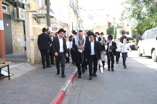 עטוף בטלית בבני ברק | המעמד המרומם של הגרמ"ש אדלשטיין בברכת האילנות