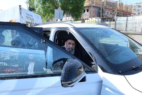 ברוב עם ביער | חכם משה צדקה יצא לברכת האילנות ברמת אשכול