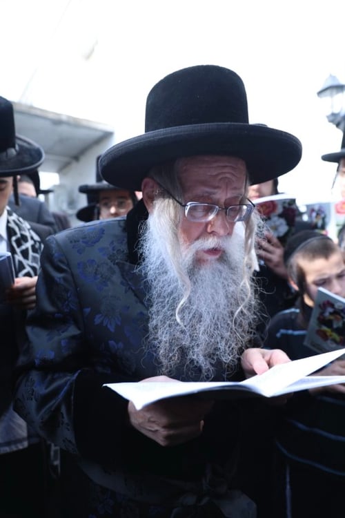 אור הגאולה ביבניאל | מראות תחילת חודש ניסן בצל הגה"צ רבי יצחק לעזער