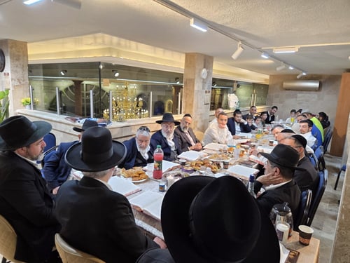 זכר הצדיק ומכירת החמץ | כך ציינו בקהילת 'היכל מרן' את יום היארצייט של הרב זצ"ל