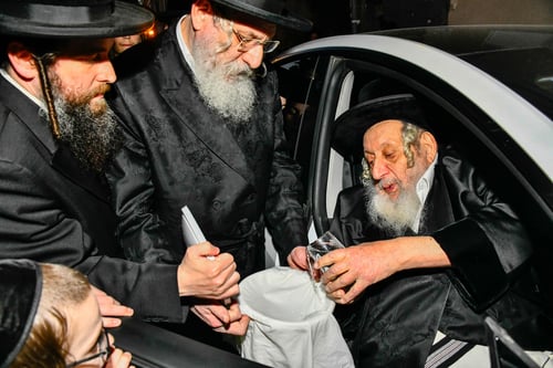 ושאבתם מים בששון | אלפים נהרו אל בארות המים ב'קריית הרצוג'