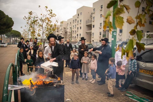 אש קודש מול נוף בראשית |  שריפת החמץ המרהיבה בשומרון • תיעוד