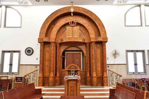 אשדוד התעטפה באבל: אלפים ליוו את הגאון רבי אברהם אלטמן זצ"ל למנוחות