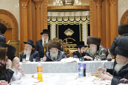 האדמו"ר התנזר מאכילת חמץ, וזו הסיבה; שמחת בר המצווה בנדבורנה חיפה