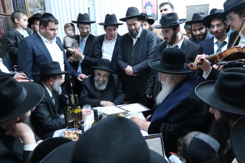 צפו בתיעוד | כינורות ושמחה במעמד 'הקבלת פני רבו' אצל חכם משה צדקה