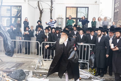 קניידלעך בצלחת | תיעוד ענק מחג הפסח בחצר הקודש צאנז קלויזנבורג