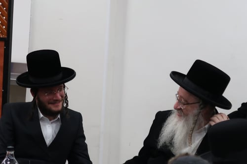 שמחה גדולה בביאלה; נאמן בית האדמו"ר התארס, הרבי ערך לחיים טיש