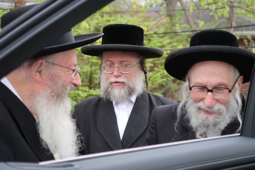 כך קידמו ראשי ישיבת לייקווד את האדמו"ר הירושלמי • צפו