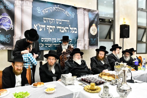 מורשת ה'אמרי יוסף' | הילולא קדישא וסיום 'בין הזמנים' בחצר הקודש ספינקא