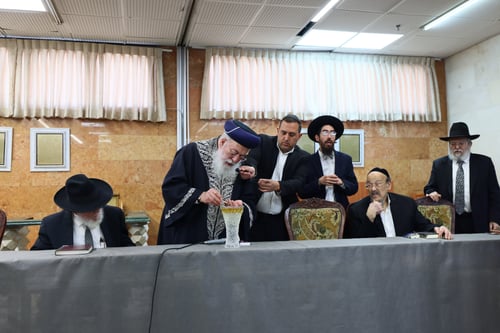 גדולי ישראל ספדו; מי היה הגאון רבי רחמים מאזוז זצ"ל?