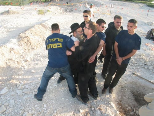 תיעוד מרתק | היסטוריית המערכות של הלוחם הגדול הגאון רבי דוד שמידל זצ"ל