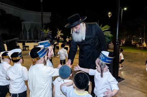כולם יאמרו קדיש | הפסק המפתיע של הרבי מדושינסקיא בטבריה