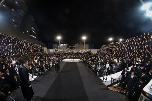 השמחה האדירה בבית שמש ששברה שיאים | האדמו"ר הנערץ הופיע, רחובות העיר צהלו