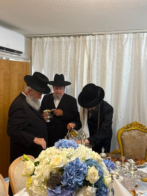 במעונו של הנגיד בציריך; הרבי מזוועהיל ערך טיש מיוחד לשוויצרים
