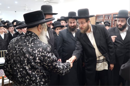 מחווה מיוחדת: האדמו"ר מסאטמר בירך את תלמידי המכינה לישיבת גור