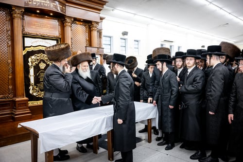 שבת התעלות לבחורי באבוב עם האדמו"ר