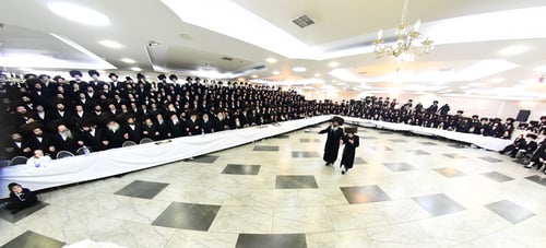 שמחת נישואין בחצר זוטשקא