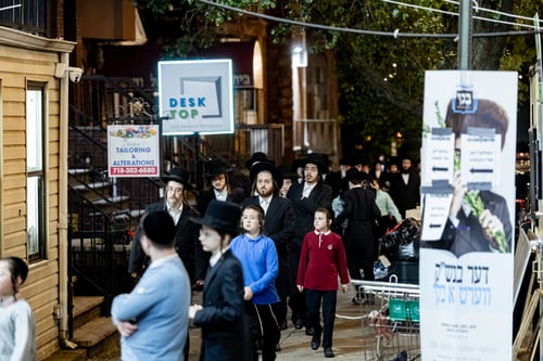סליחות ראשונות בהיכל המחודש של סאטמר