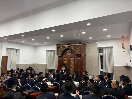 האדמו"ר מאבוחצירא חיזק את אברכי רוממה