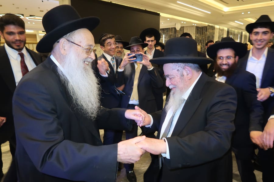 שמחת בר המצווה לנכד הגר"מ מאיה