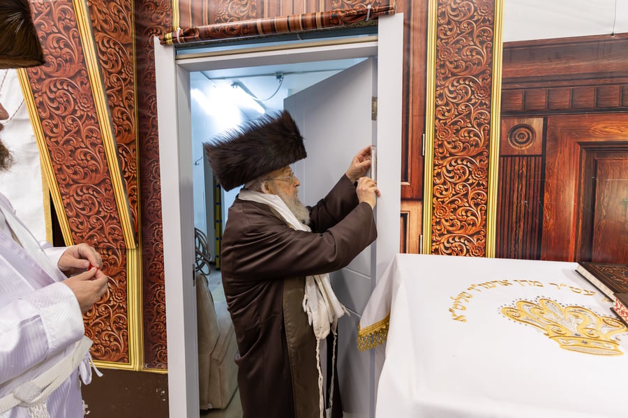 ראש השנה בחצר פינסק קרלין | צילום: א.פ.ק.