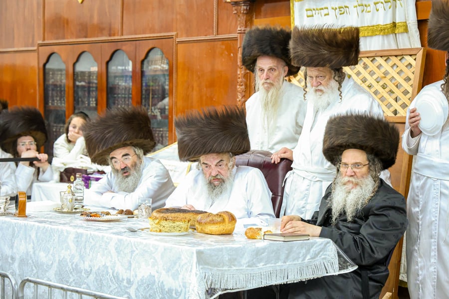 מוצאי ראש השנה בחצר הקודש לעלוב